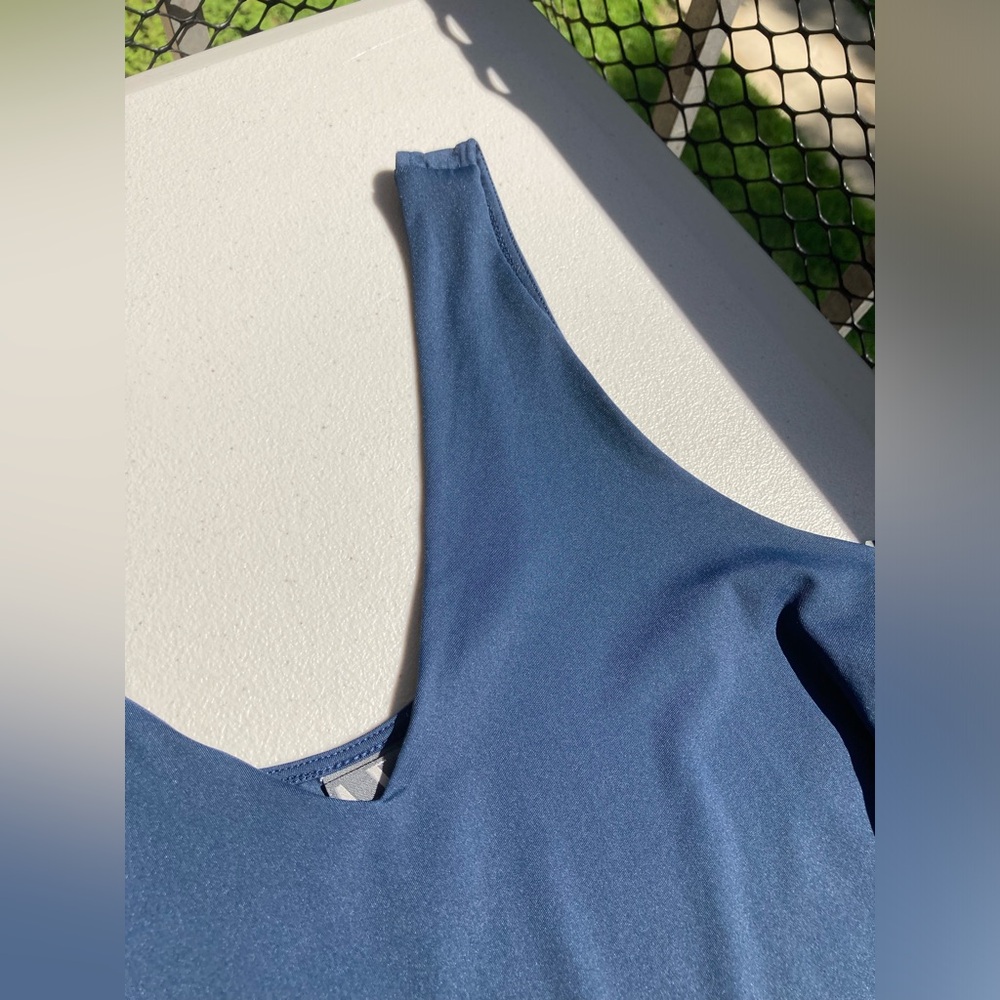 Worthington Ultra Smoothing Shaping Layering Navy Petrol Blue V Neck Tank Top - Picture 4 of 13
